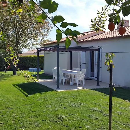 Holiday home Jucodine *